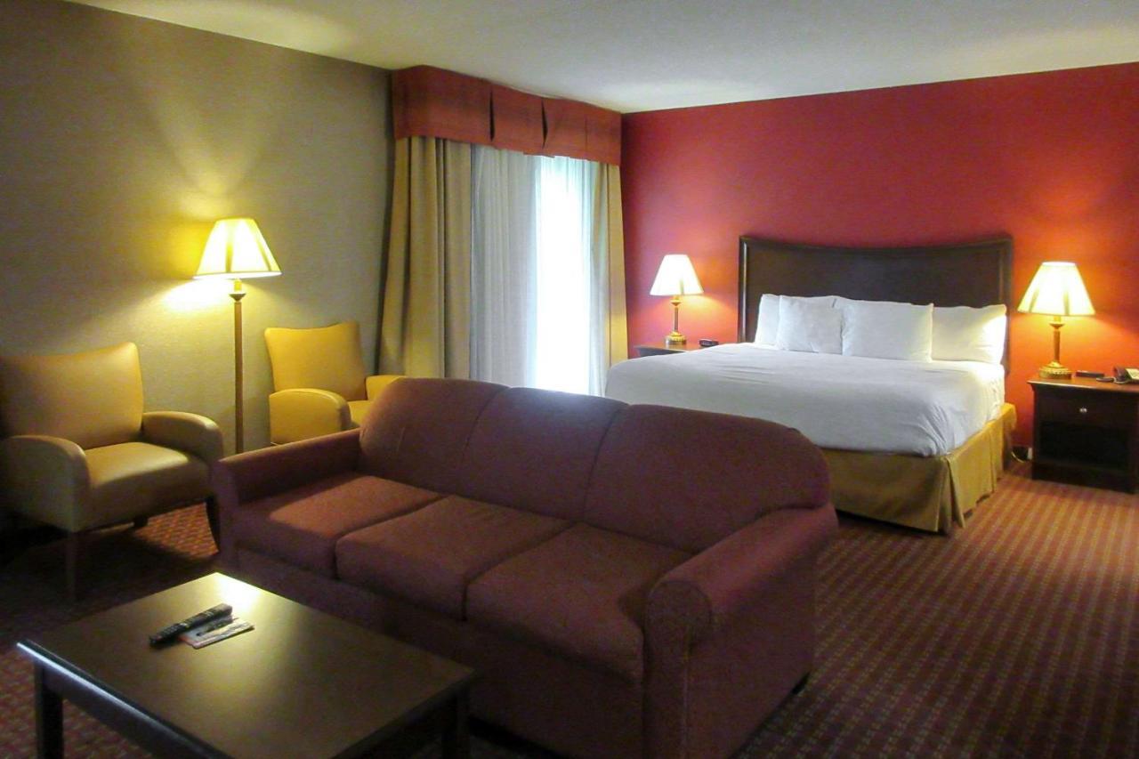 Quality Inn & Suites Owego Экстерьер фото