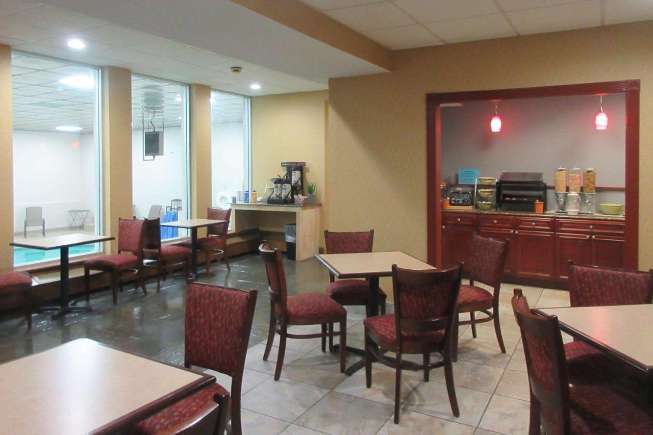 Quality Inn & Suites Owego Экстерьер фото